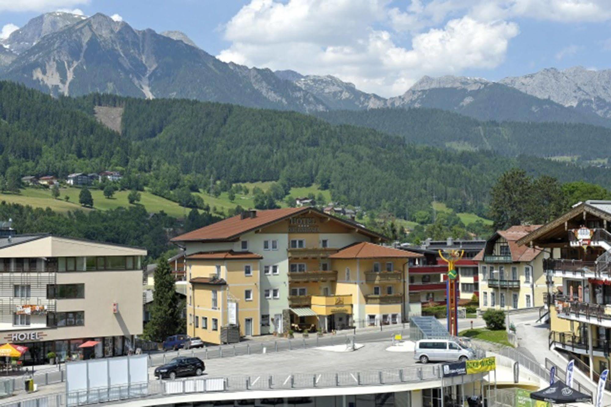 B&B Hotel Die Barbara Schladming Eksteriør billede